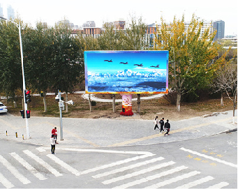 淅川户外大屏广告投放要点。